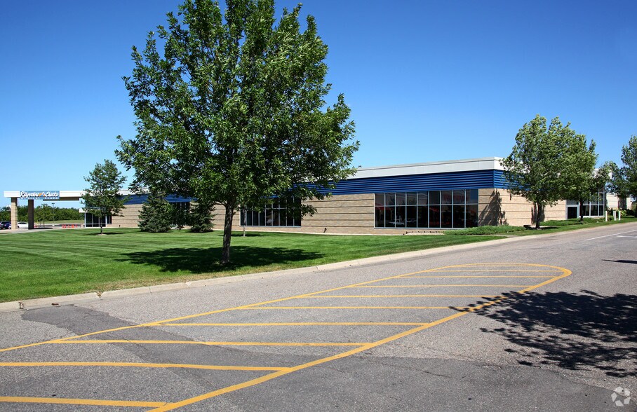 More Photos Of 3000 Hundertmark Rd, Chaska Medical For Lease