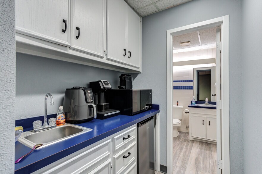 More Photos Of 1116 Broadway St, Lubbock Loft Creative Space For Lease