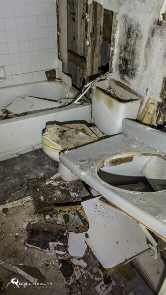 More Photos Of 2600 Old Hapeville Rd SW, Atlanta Apartments For Sale