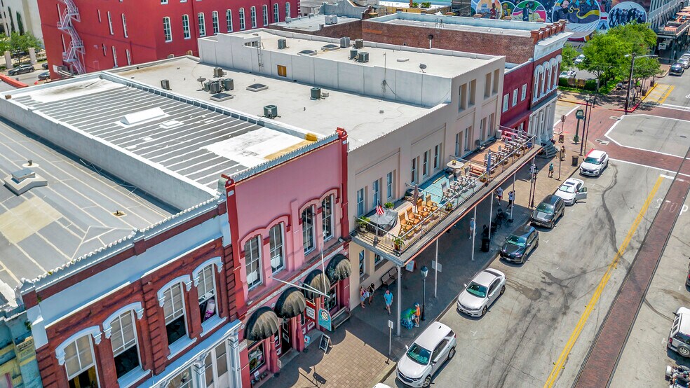 More Photos Of 2119 Strand St, Galveston Freestanding For Sale