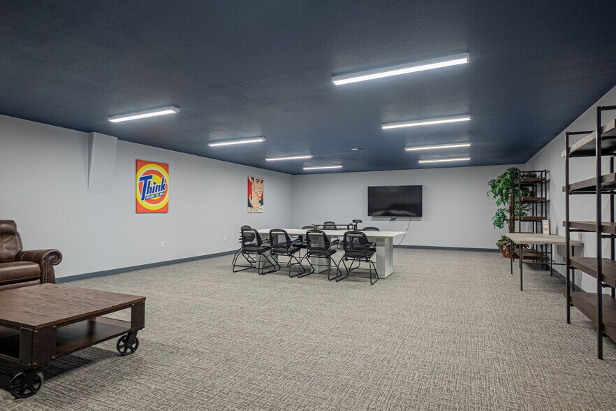 More Photos Of 3500 Confederate Rd, El Paso Warehouse For Sale