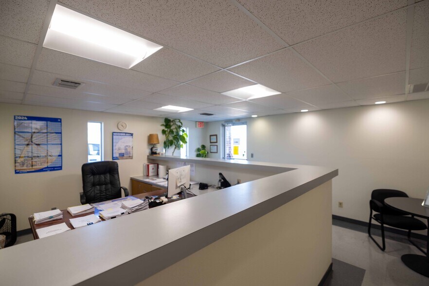 More Photos Of 8007 NE Loop 410, San Antonio Service For Sale