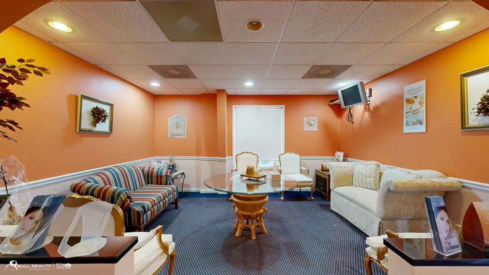 More Photos Of 1686 Roswell Rd, Marietta Office Residential For Sale