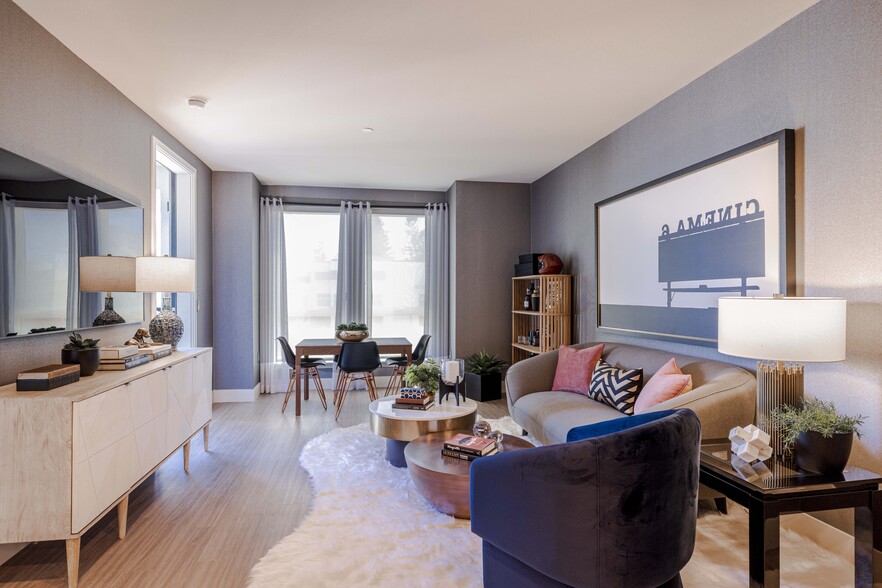 More Photos Of 2580-2590 California St, Mountain View Apartments For Lease