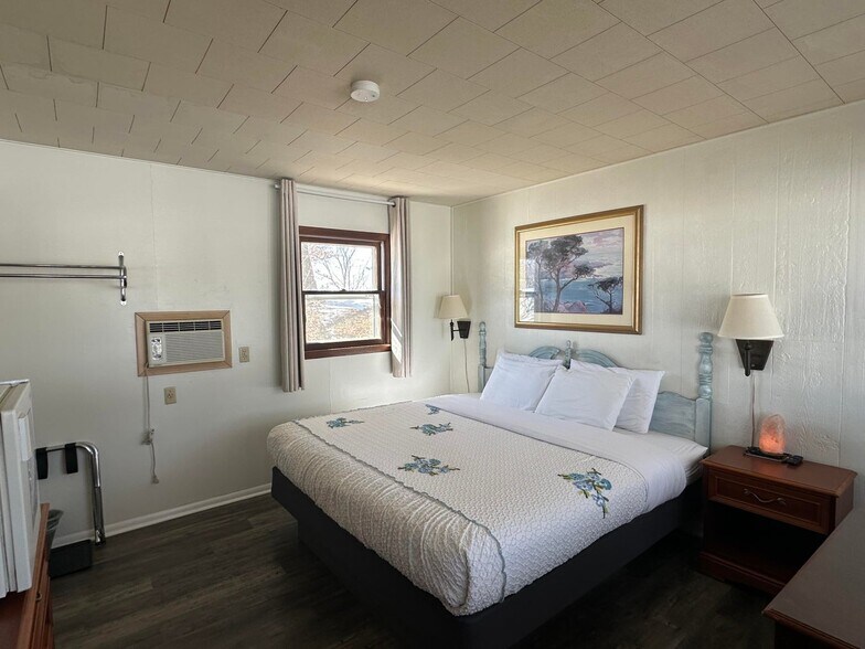 More Photos Of S5539 Us Hwy 14, Viroqua Hotel For Sale