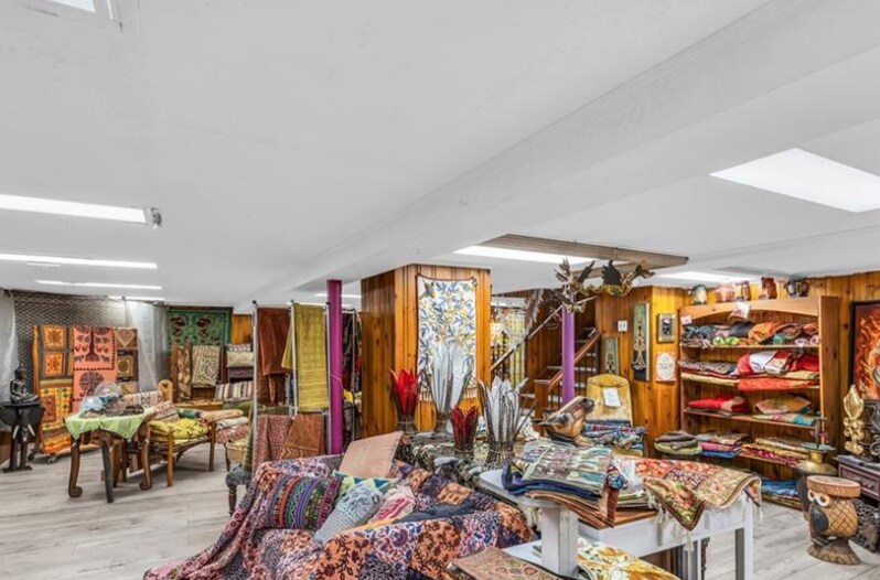 More Photos Of 2 Gore St E, Perth Storefront Retail Residential For Sale