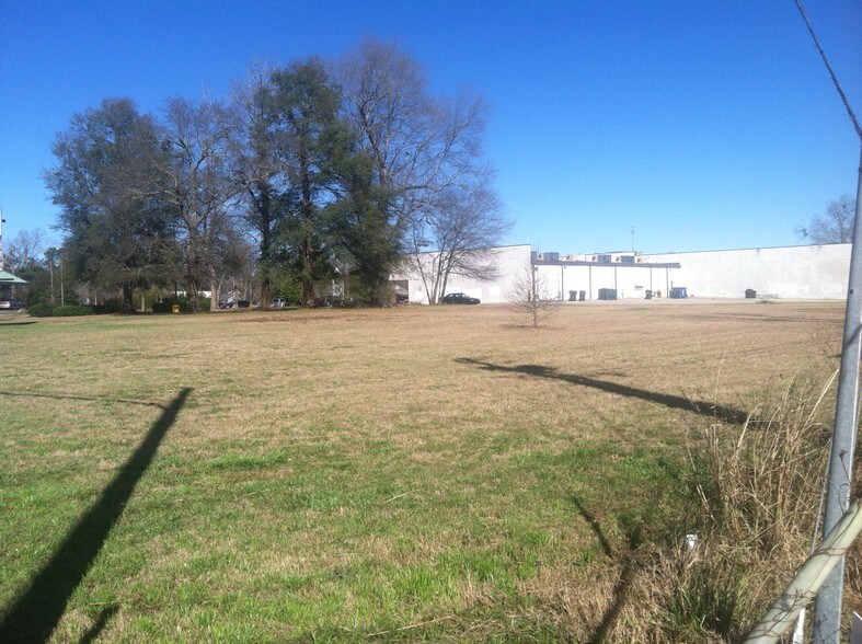 More Photos Of 109 Martin Luther King Ave, Kingstree Land For Sale