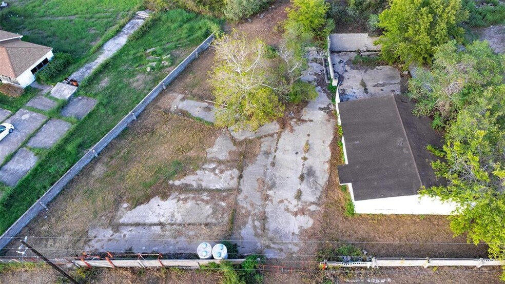 More Photos Of 117 County Road 227, East Bernard Land For Sale