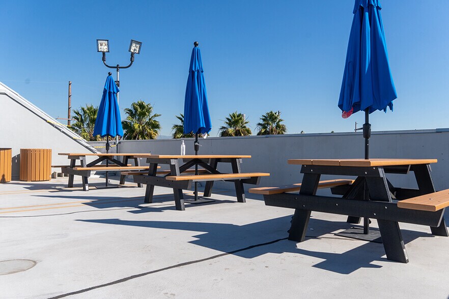 More Photos Of 3317-3325 Exposition Pl, Los Angeles Light Manufacturing For Lease