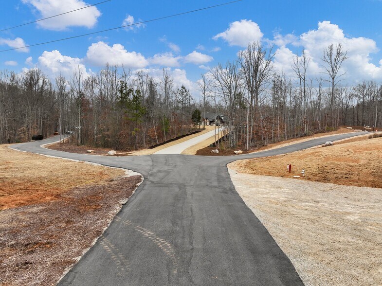 More Photos Of 3263 Tanners Mill Rd, Gainesville Lodge Meeting Hall For Sale