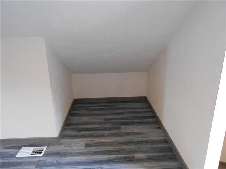 More Photos Of 205 Clairton Blvd, Pittsburgh Office For Lease