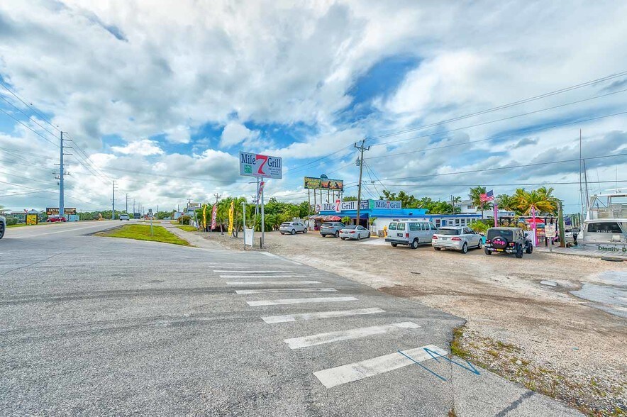 More Photos Of 1240 Overseas Hwy, Marathon Restaurant For Sale