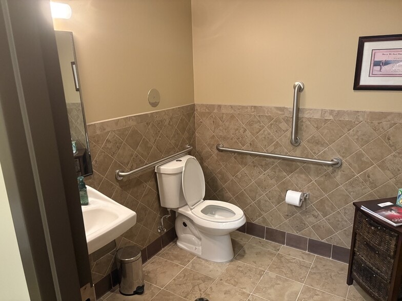 More Photos Of 7691 Shaffer Pky, Littleton Office For Sale