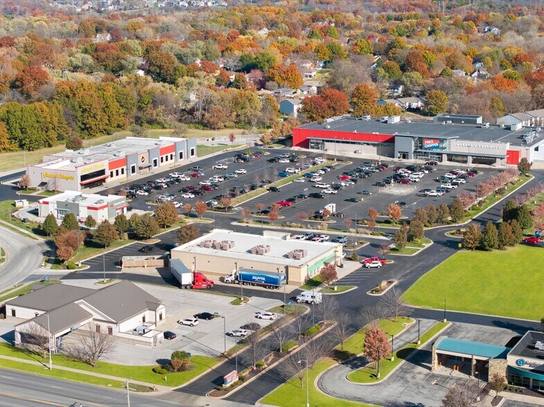 Primary Photo Of 520 NE Barry Rd, Kansas City Unknown For Lease