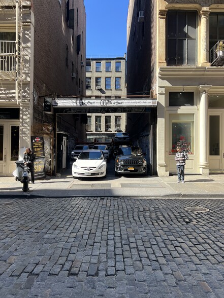 More Photos Of 81 Mercer St, New York Land For Sale
