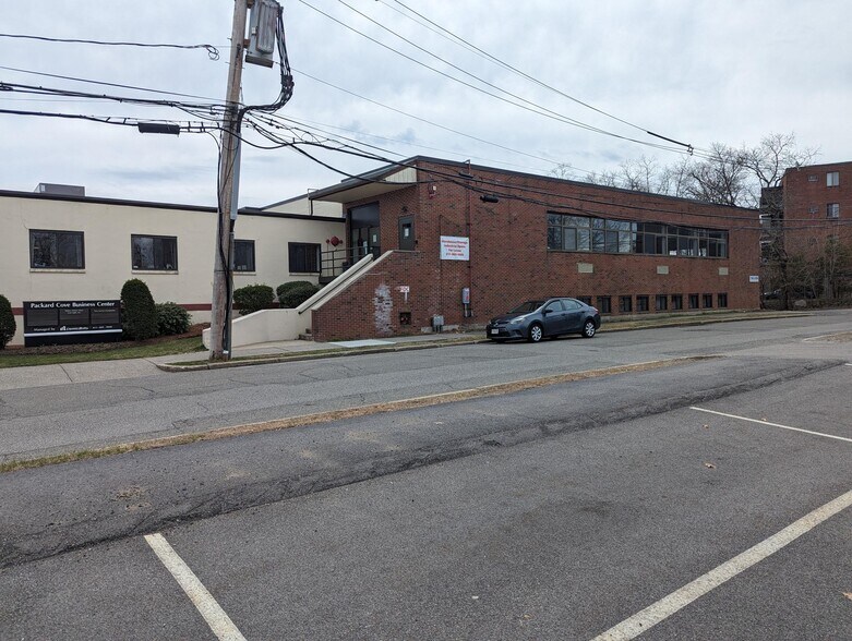 Primary Photo Of 225 Riverview Ave, Newton Light Manufacturing For Lease