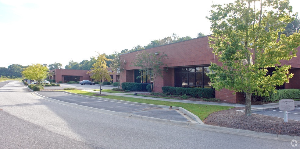 More Photos Of 2090 Executive Hall Rd, Charleston Medical For Lease