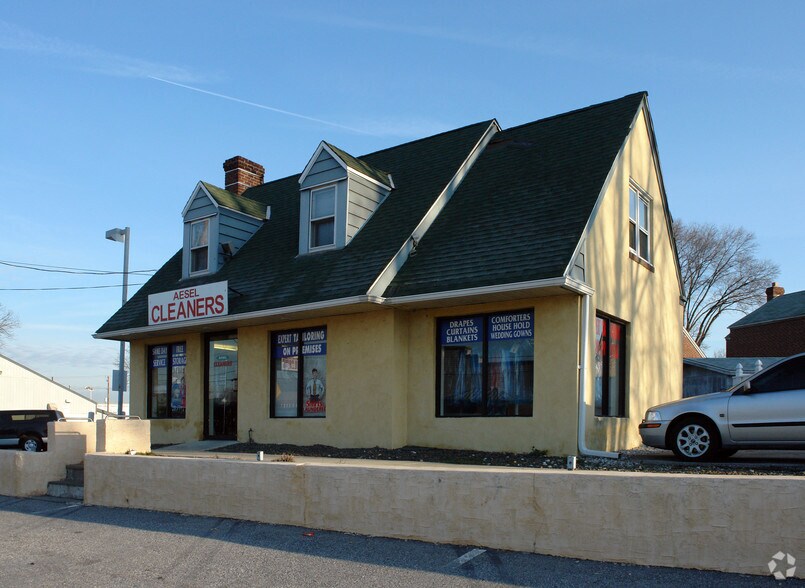 More Photos Of 198 S Gulph Rd, King Of Prussia Freestanding For Lease
