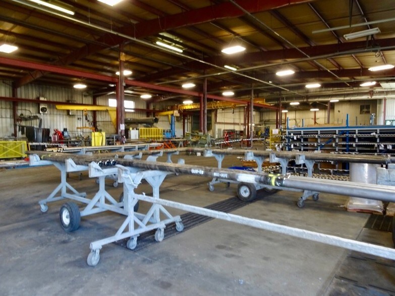 More Photos Of 4604 62nd Ave, Lloydminster Warehouse For Lease