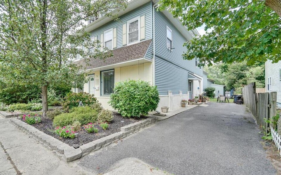 More Photos Of 134 Haddon Ave, West Berlin Office Residential For Sale