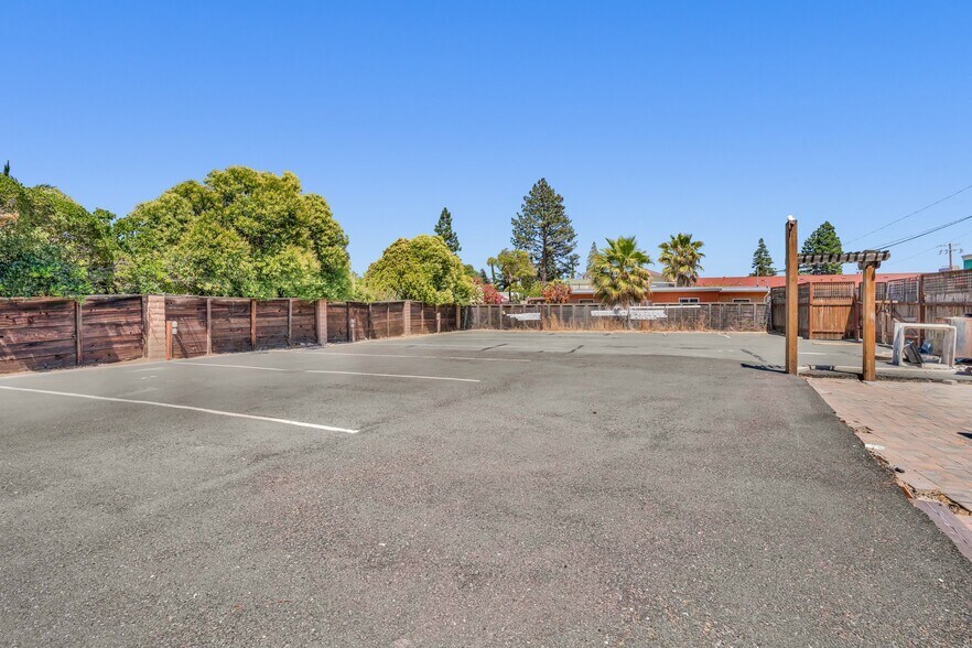 More Photos Of 3399 Clayton Rd, Concord Restaurant For Sale