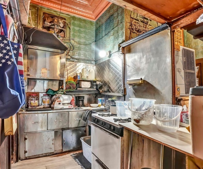 More Photos Of 699 Elm St, Kearny Storefront Retail Residential For Sale