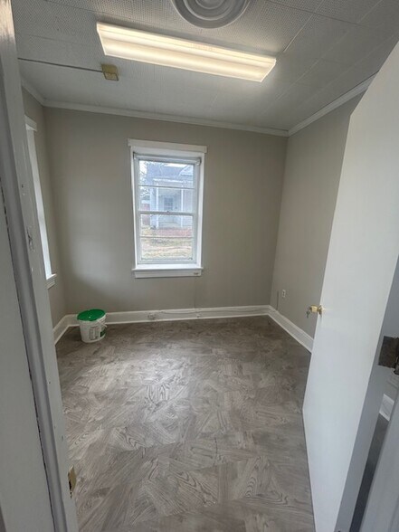 More Photos Of 424 N Chestnut St, Lumberton Office For Lease