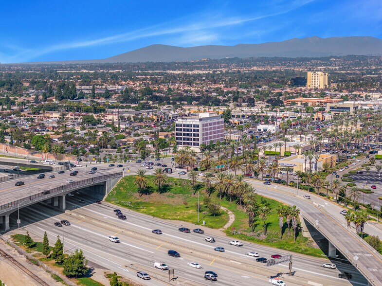 More Photos Of 505 N Euclid St, Anaheim Office For Sale