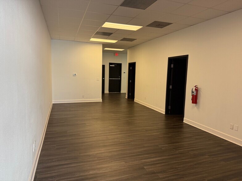 More Photos Of 1730 E Republic Rd, Springfield Unknown For Lease