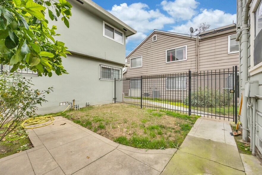 More Photos Of 1721 U St, Sacramento Apartments For Sale
