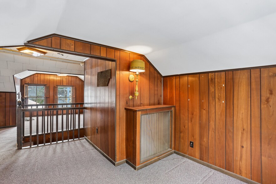 More Photos Of 101 S Washington St, Rockville Office For Sale