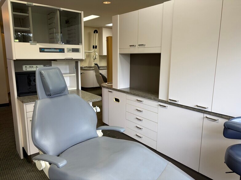 More Photos Of 1515 N 200th St, Seattle Medical For Lease