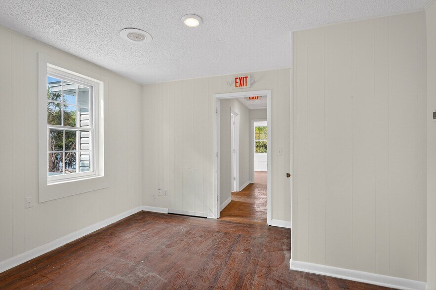 More Photos Of 219 Magnolia Ave, Daytona Beach Storefront Retail Residential For Sale