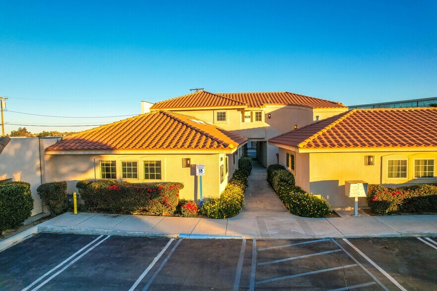 More Photos Of 7255 Joshua Ln, Yucca Valley Medical For Lease