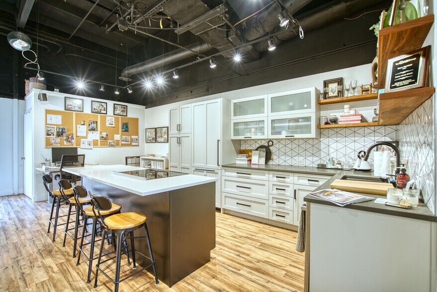 More Photos Of 2805 Wilderness Pl, Boulder Manufacturing For Lease