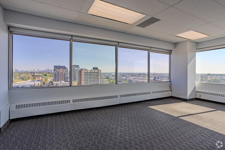 More Photos Of 5940 Macleod Trl SW, Calgary Coworking Space