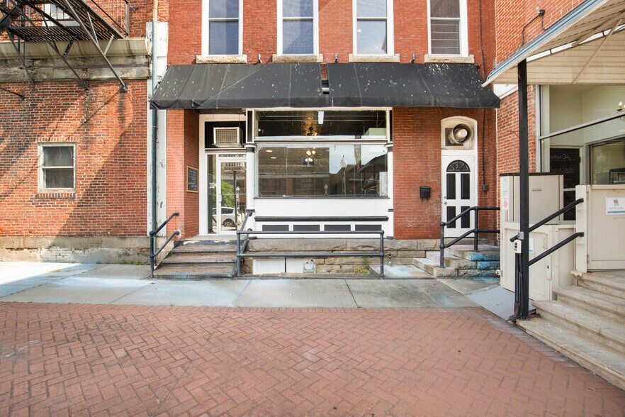 More Photos Of 105 E Main St, Somerset Storefront Retail Residential For Sale