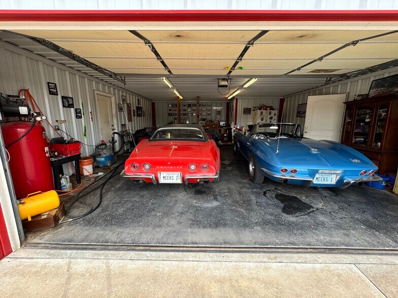 More Photos Of 204 W Rogers Blvd, Skiatook General Retail For Sale