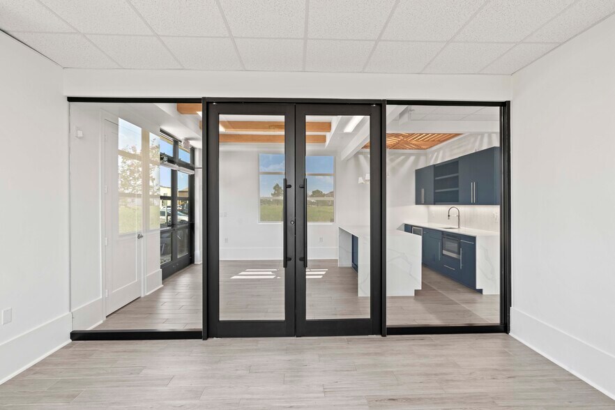 More Photos Of 8118 Fry Rd, Cypress Office For Sale