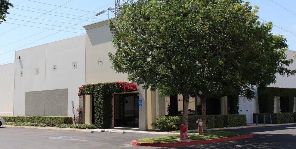 More Photos Of 14726 Central Ave, Chino Warehouse For Lease