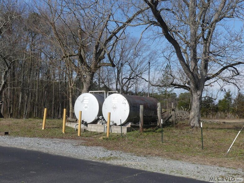 More Photos Of 1250 Gaston Rd, Skippers General Retail For Sale