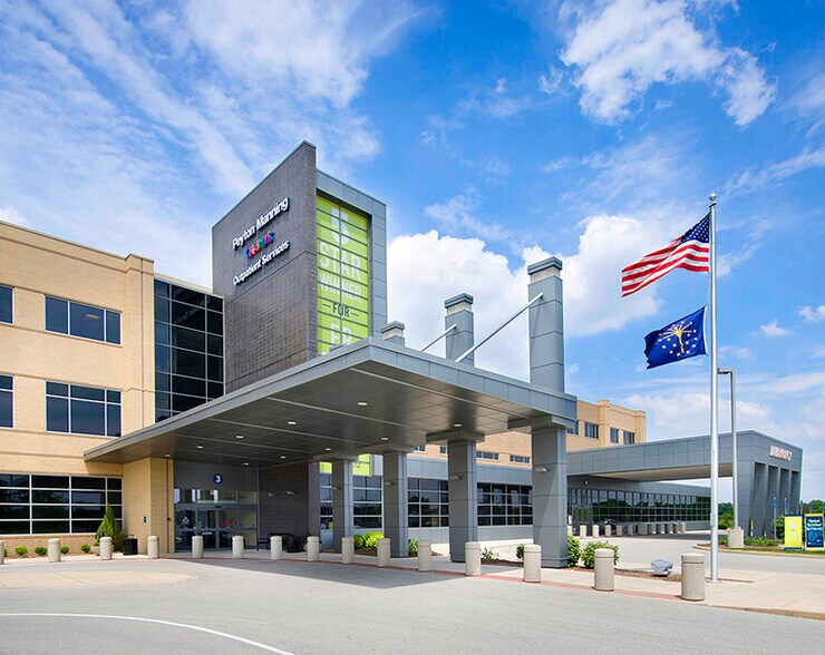More Photos Of 13914 Southeastern Pkwy, Fishers Medical For Lease
