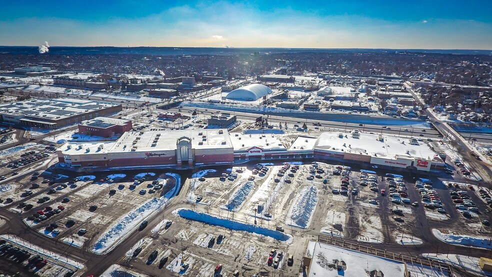 More Photos Of 1390-1440 W University Ave, Saint Paul Unknown For Lease