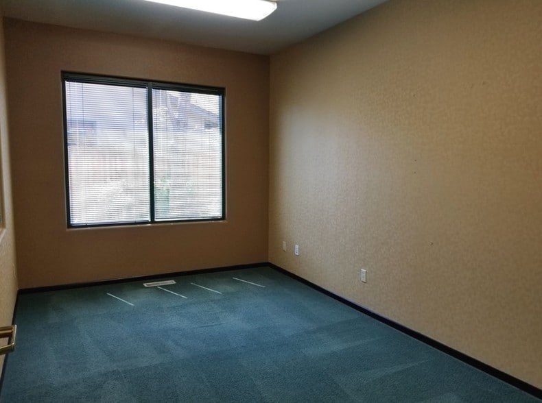 More Photos Of 1700 County Rd, Minden Medical For Lease