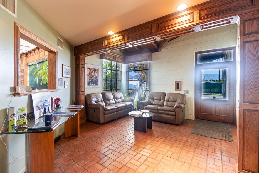 More Photos Of 408 S Stoddard Ave, San Bernardino Office For Sale