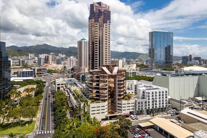 More Photos Of 725 Kapiolani Blvd, Honolulu Office For Lease