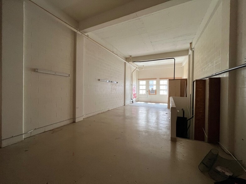 More Photos Of 1033 Maunakea St, Honolulu Storefront Retail Office For Lease