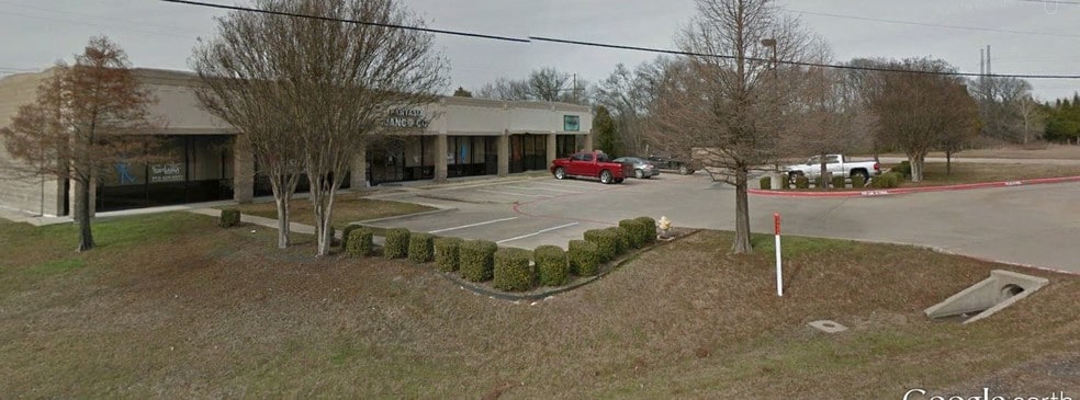 More Photos Of 701 HWY 32, Mesquite Freestanding For Lease