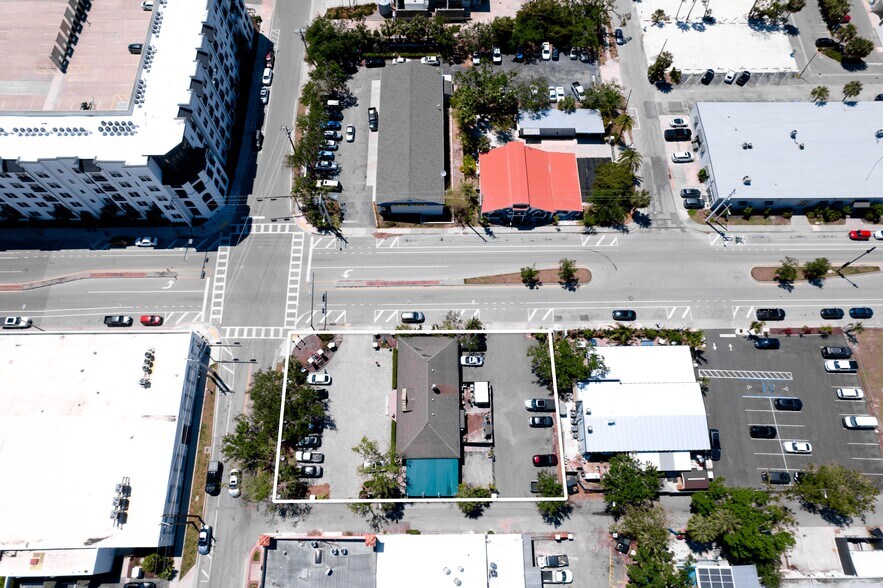 More Photos Of 1503 4th St, Sarasota Restaurant For Lease