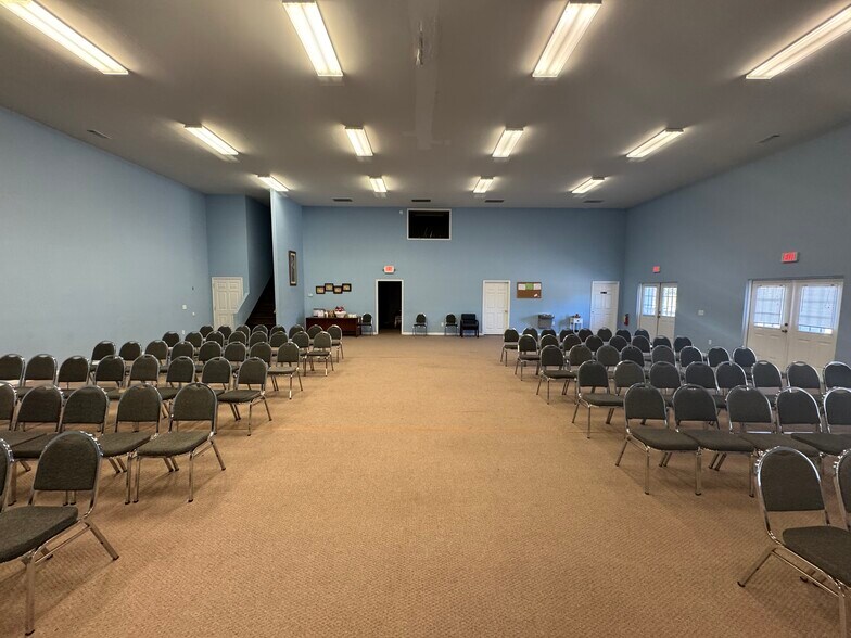 More Photos Of 320 Mill Creek Dr, Hull Religious Facility For Sale
